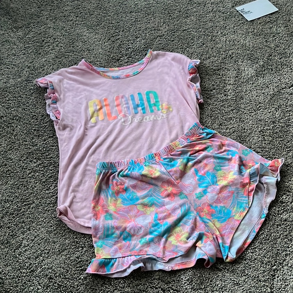 i’m selling Pajamas